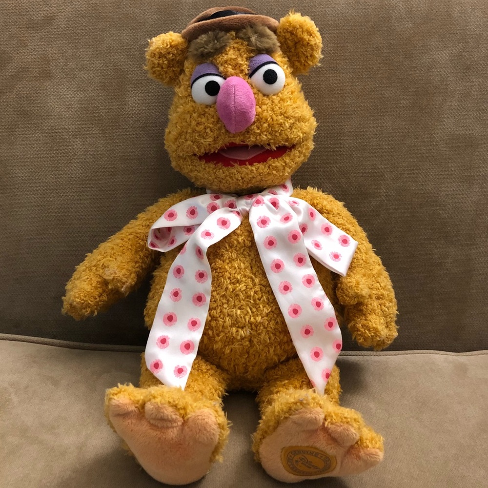 Vintage 1998 Disney Fozzy Bear stuffed animal